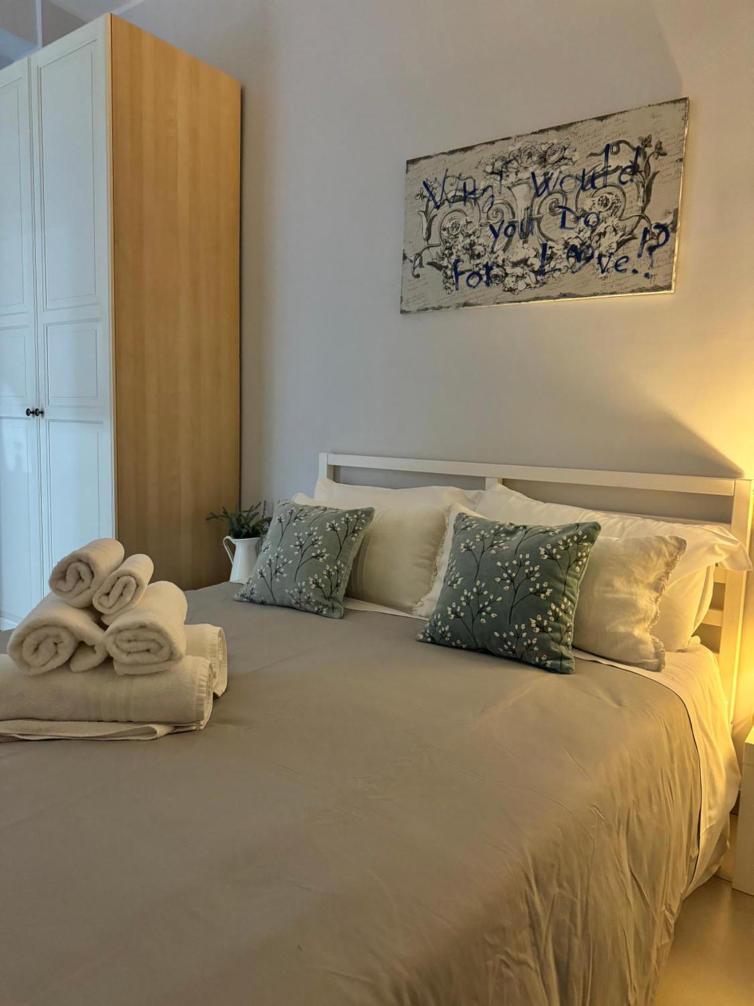 Debby'S Home Napoli Ngoại thất bức ảnh